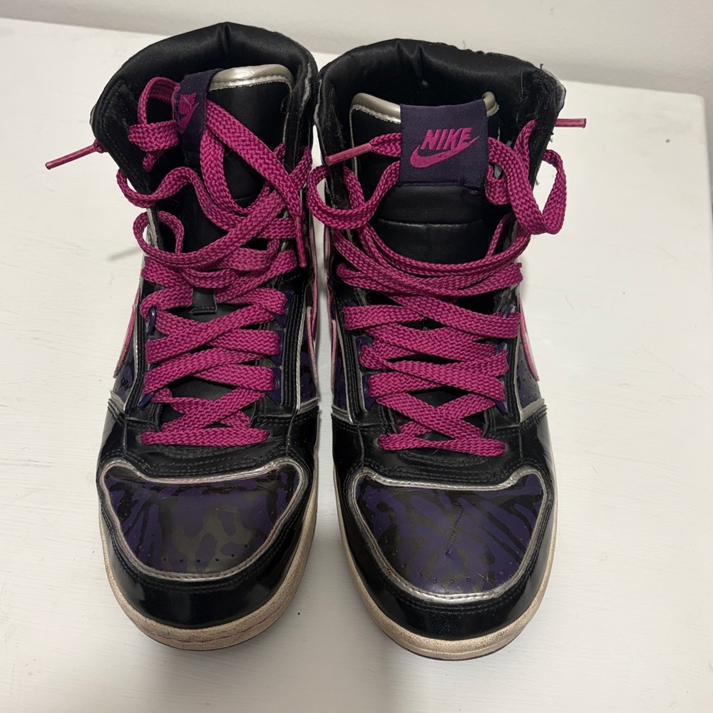 Nike Kids 5Y delta high lite Black and Pink High-Top Sneakers.Missing inside tag - Picture 4 of 4